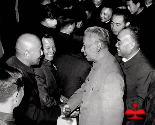 1959年毛澤東同志親切接見全國著名勞動模范、鞍鋼老英雄孟泰